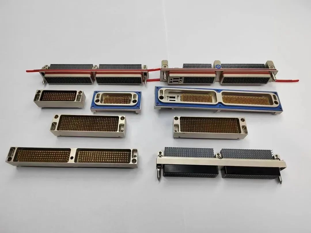 LRM第一代，第二代，第三代系列模块化连接器